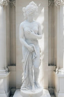 Custom White Marble Venus Garden Statue