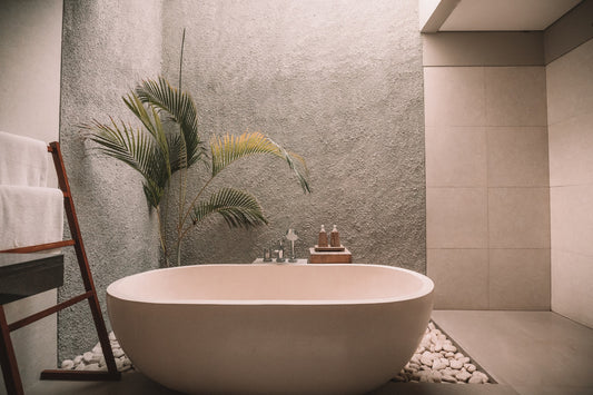 Choosing a White Marble Bathtub - What best design options you have