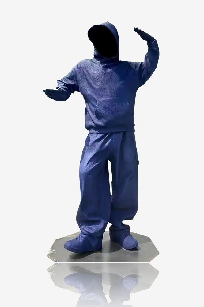 Statue en bronze de personnes invisibles jouant aux arts martiaux