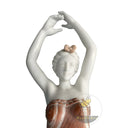 نافورة حديقة من طبقتين