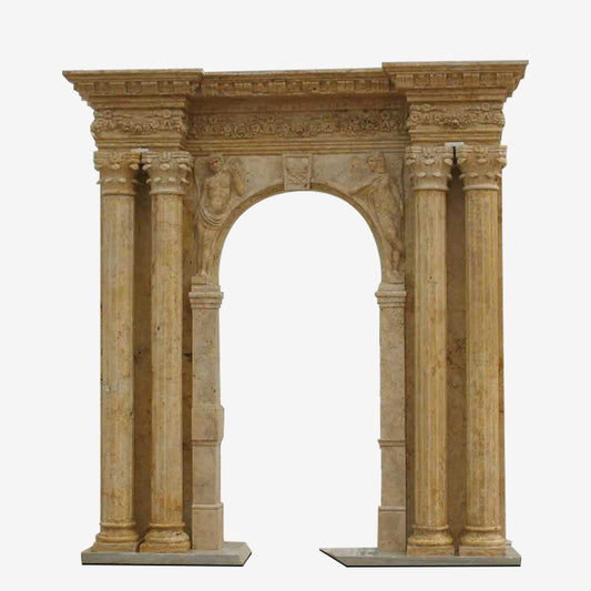 Entourage de porte en pierre avec colonnes romaines