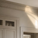 stone crown moulding in Pearl Linen limestone - Image 3