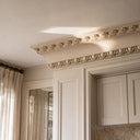 marble cornice in Crema Marfil Premium - Image 3
