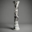 Natural stone pillars in Calacatta Crema Viola - Image 1
