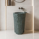 Baignoire en pierre de rivière