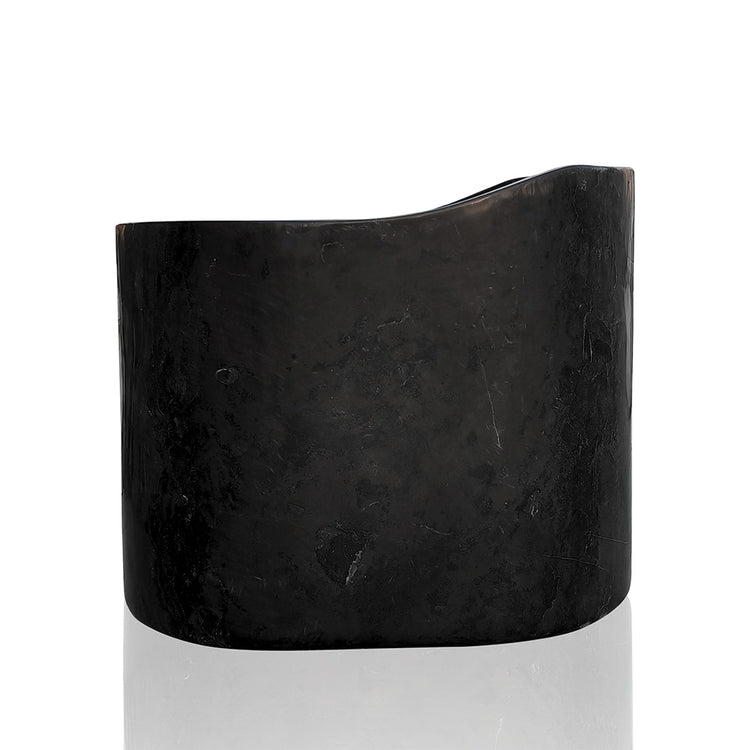 Japanese soaking tub hand-carved from One Piece black marble with built-in Seat