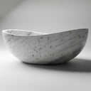 Marble bathtub in Carrara White - Image 2