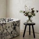 White marble bathtub in Calacatta Monet - Image 3