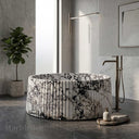 Calacatta monet Bathtub in Calacatta Monet - Image 1