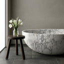 Stone freestanding tub in Calacatta White Marble - Image 4
