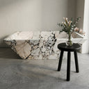 Marble tub in Valgri white - Image 4