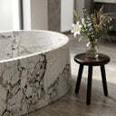 Stone freestanding tub in Valgri white - Image 4