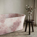 Pink marble bathtub in Rosa Eterea Pink - Image 3