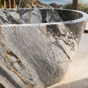 marble bathtub in Valgri white - Image 3