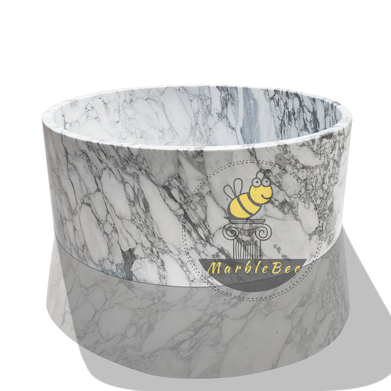 Calcutta white marble bathtub