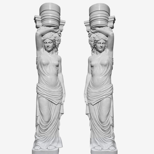 Colonne romaine en marbre avec cariatide