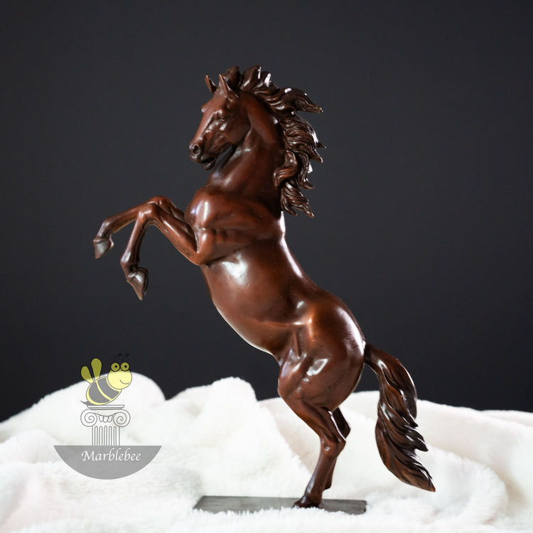 Statue de cheval cabré en bronze